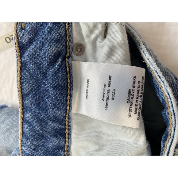 Silver Jeans Avery Short Size 30 - Picture 7 of 8
